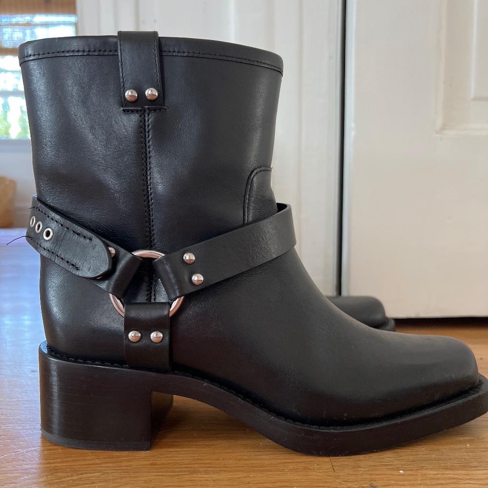Reformation Foster ankle boot